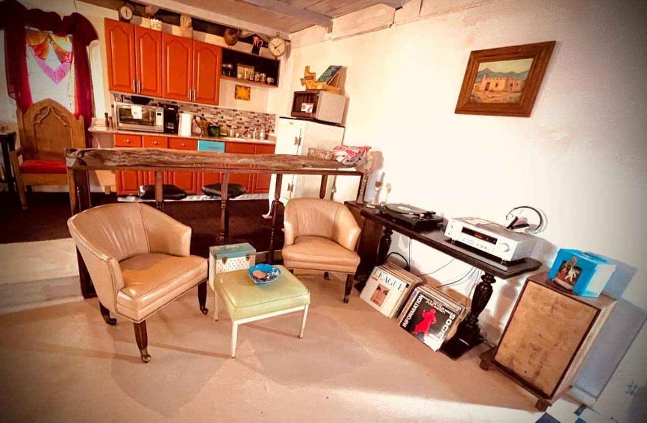 A Taste Of West Texas The Old Rock Shop Villa Van Horn Exterior photo